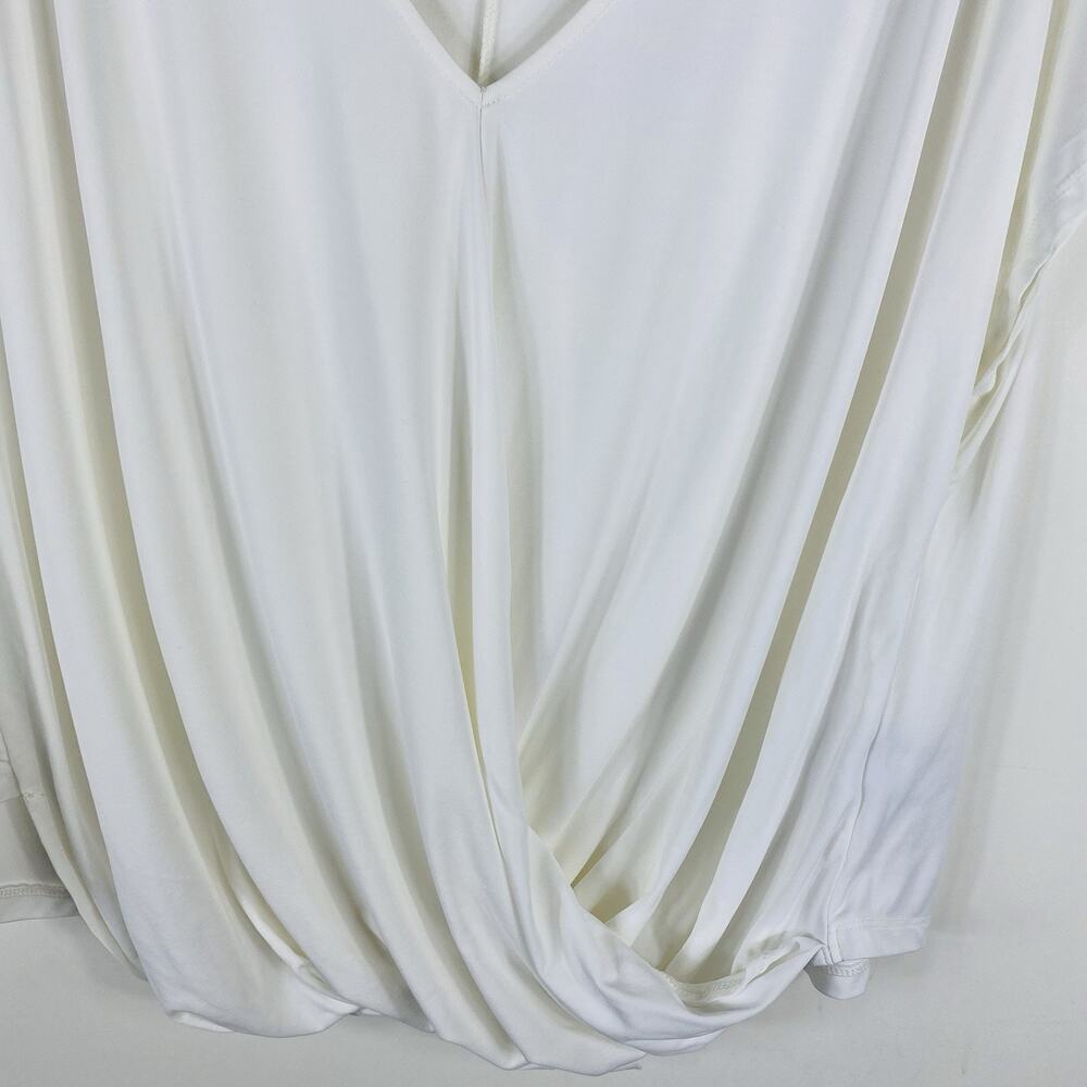 Torrid T-Shirt 2X White Twisted V-Neck Tee Top Short Sleeve Jersey Knit - Picture 5 of 9